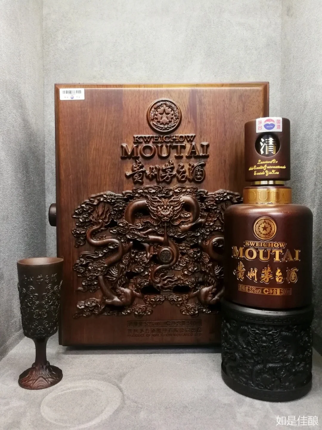 ?每天分享一款酒|中国龙套装?