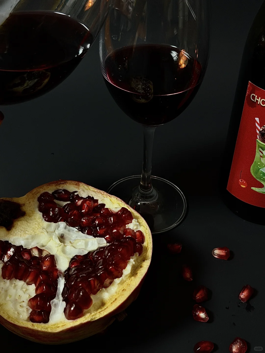 Tesla｜原来夜晚的浪漫就藏在?巧克力红酒里