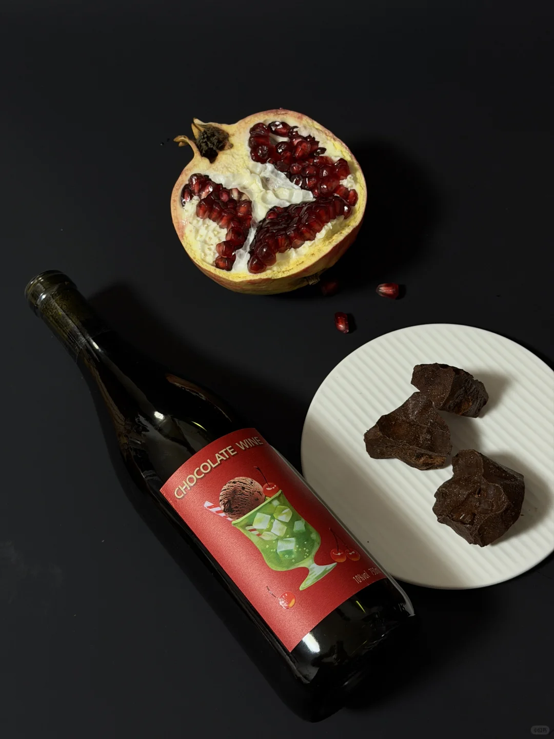 Tesla｜原来夜晚的浪漫就藏在?巧克力红酒里