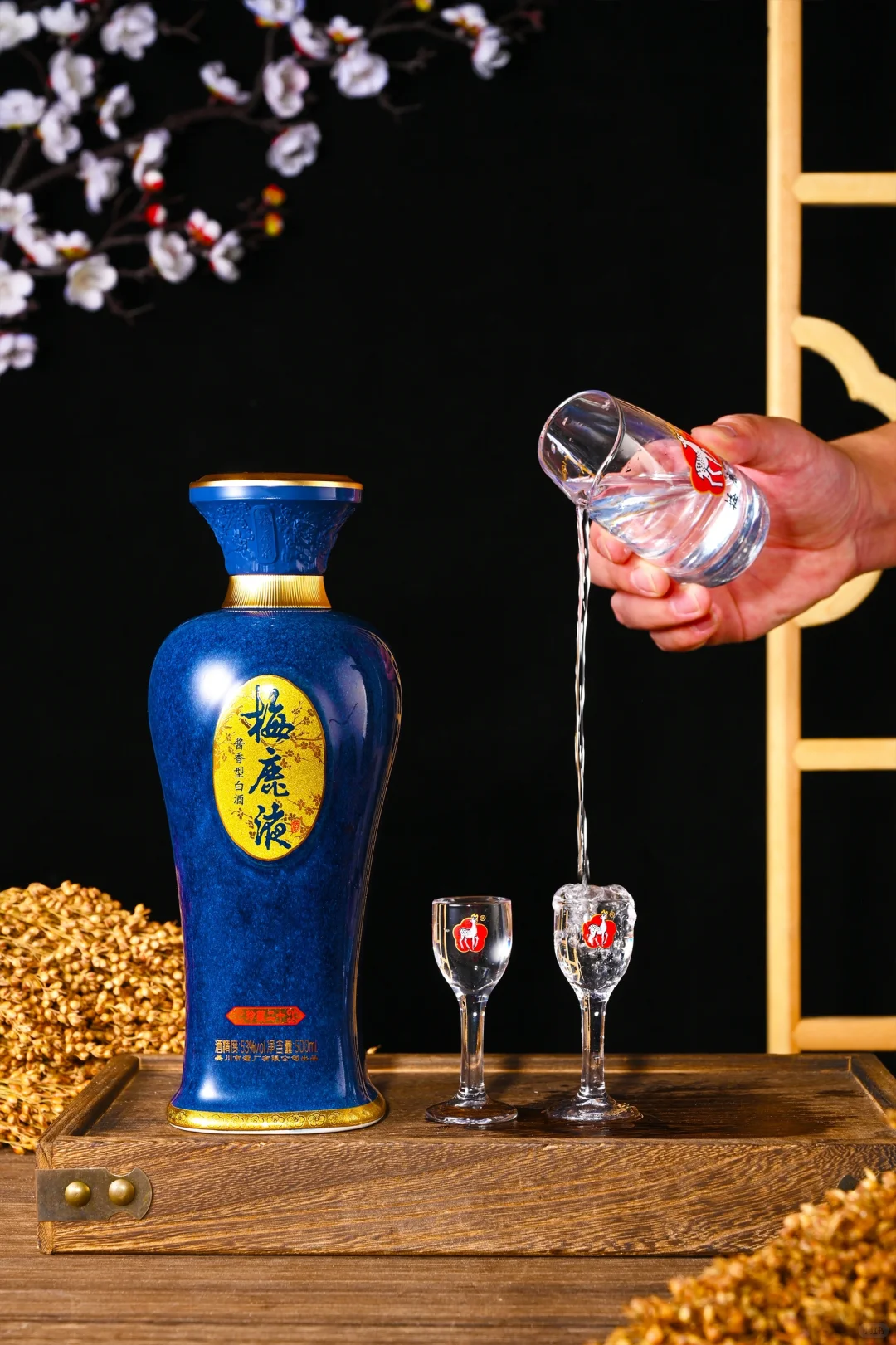 不同年份的酱酒口感特征有何不同？