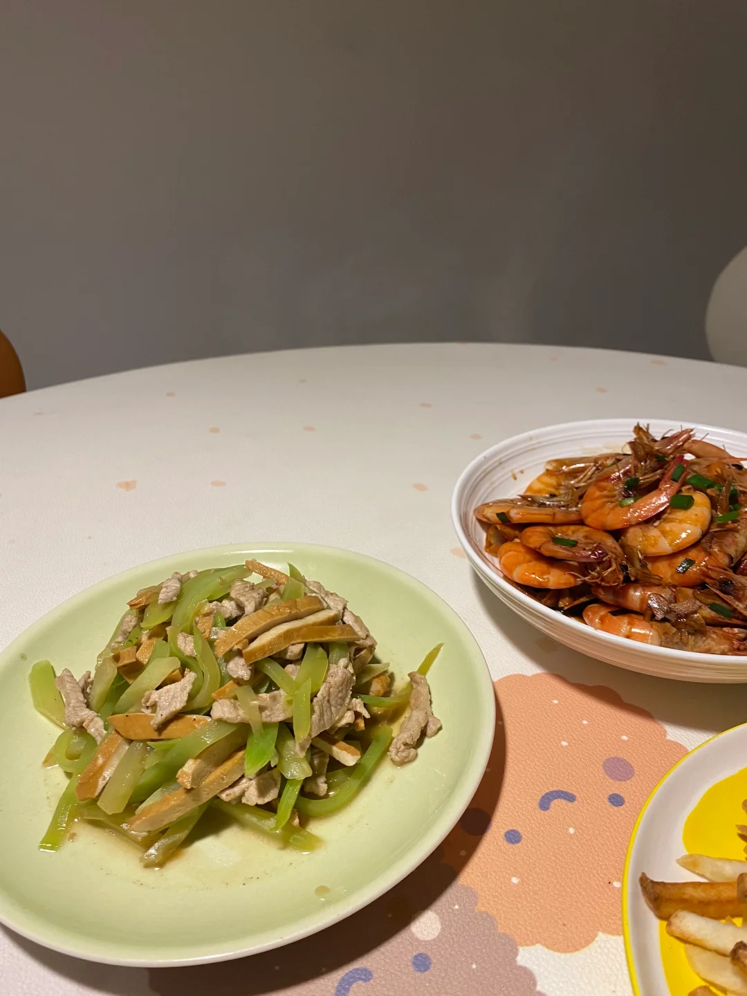 离异独居｜一个人喝酒到底有多快乐