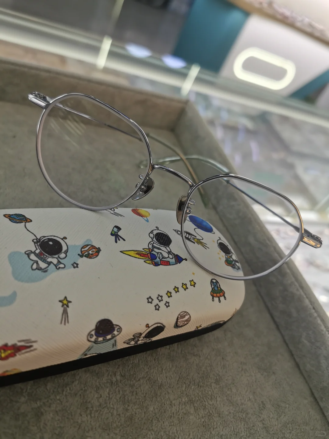 只需要度数就可以配镜吗？