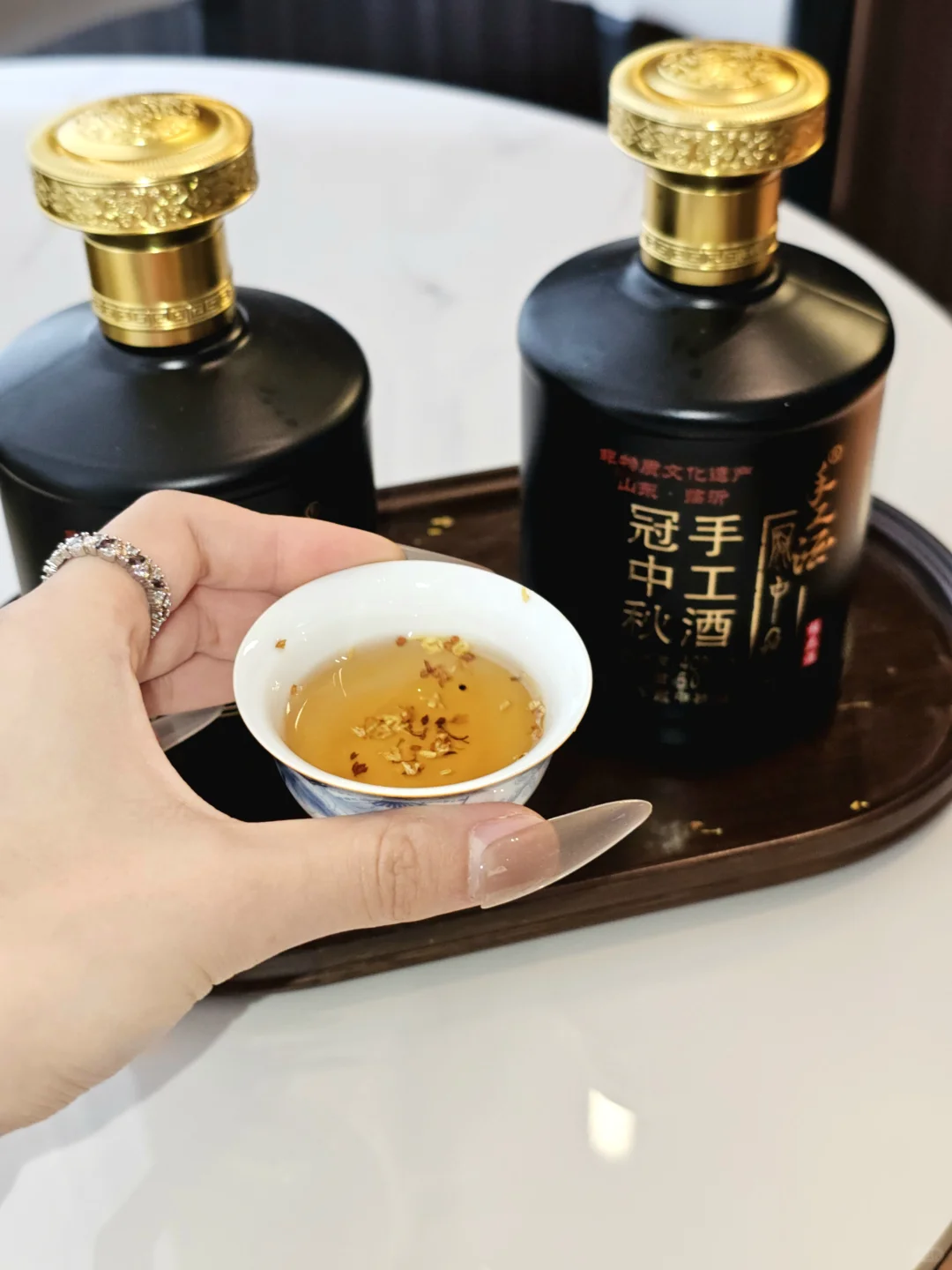 中秋送老爸的酒，他愣是没舍得喝…