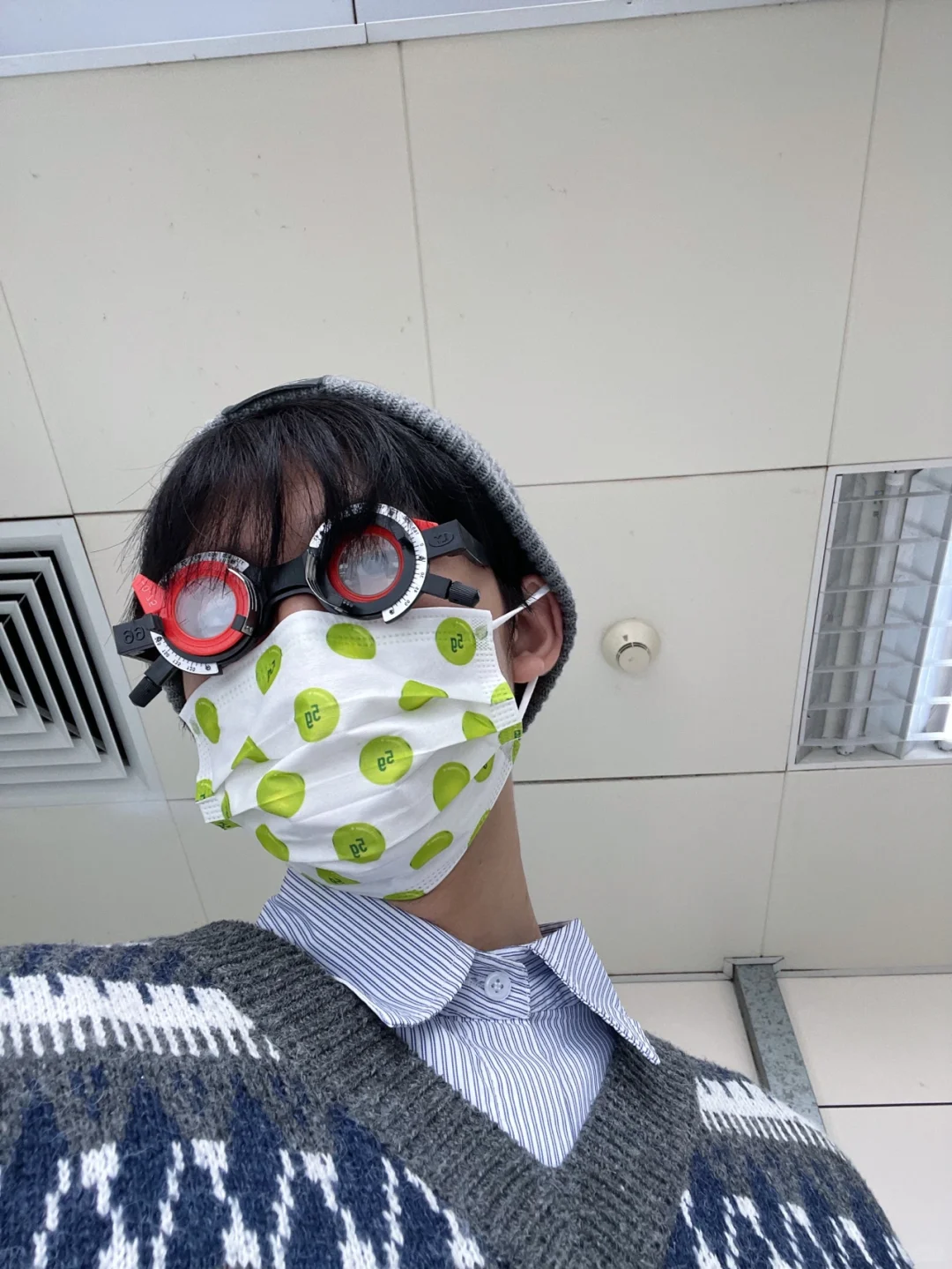 千万别相信眼镜店配的度数