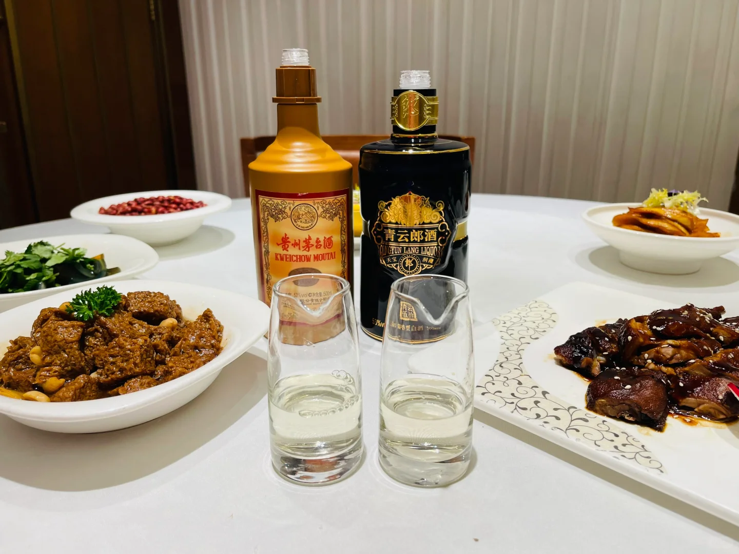 茅台15年和青云郎，哪个是更好的酱香酒？