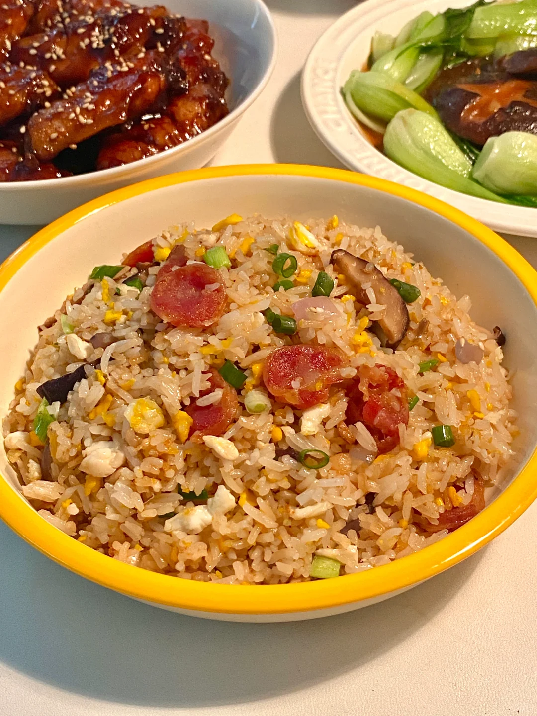 ˙Ⱉ˙ฅ｜晚饭～可乐鸡翅^香菇腊肠炒饭