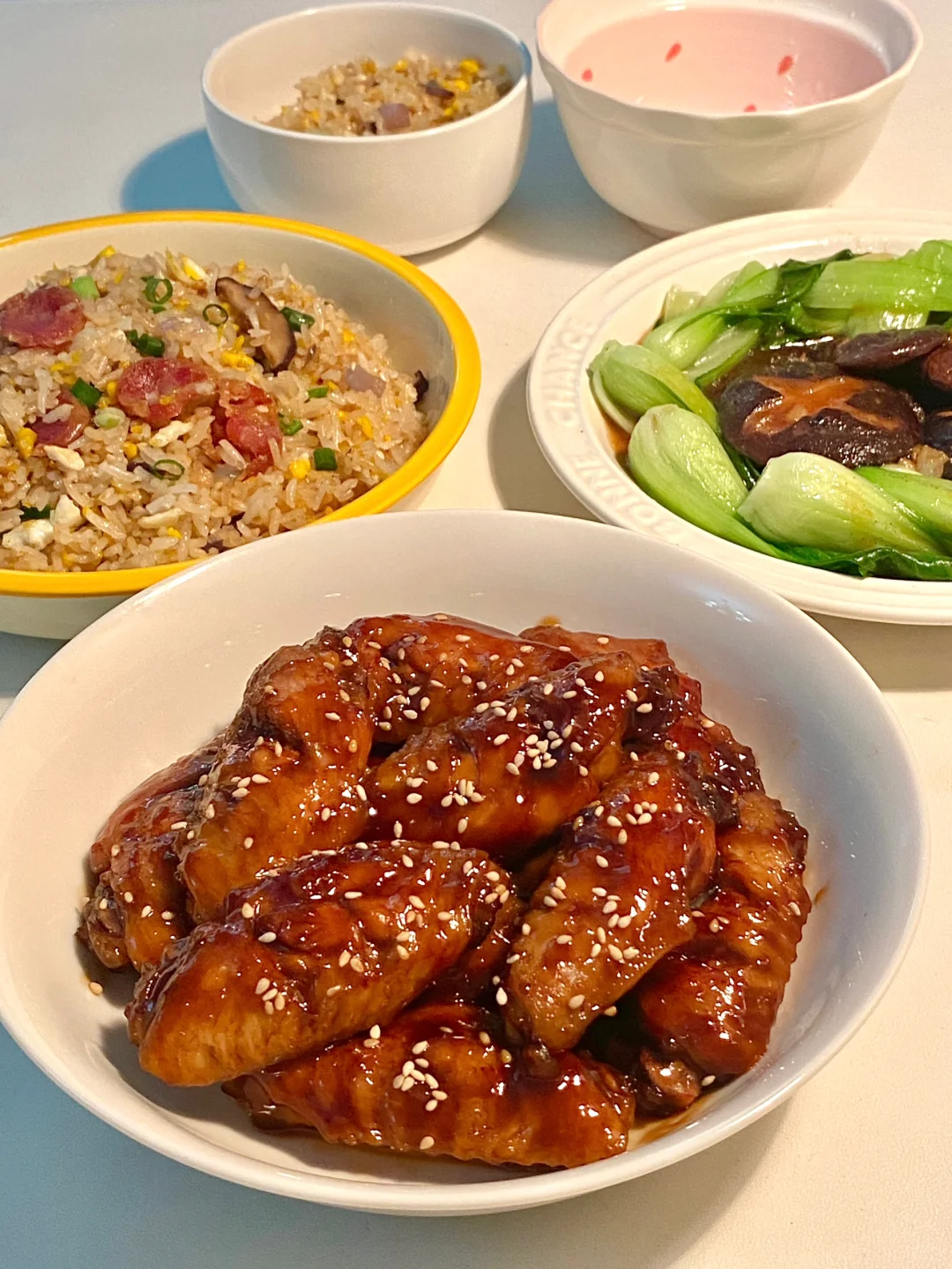 ˙Ⱉ˙ฅ｜晚饭～可乐鸡翅^香菇腊肠炒饭