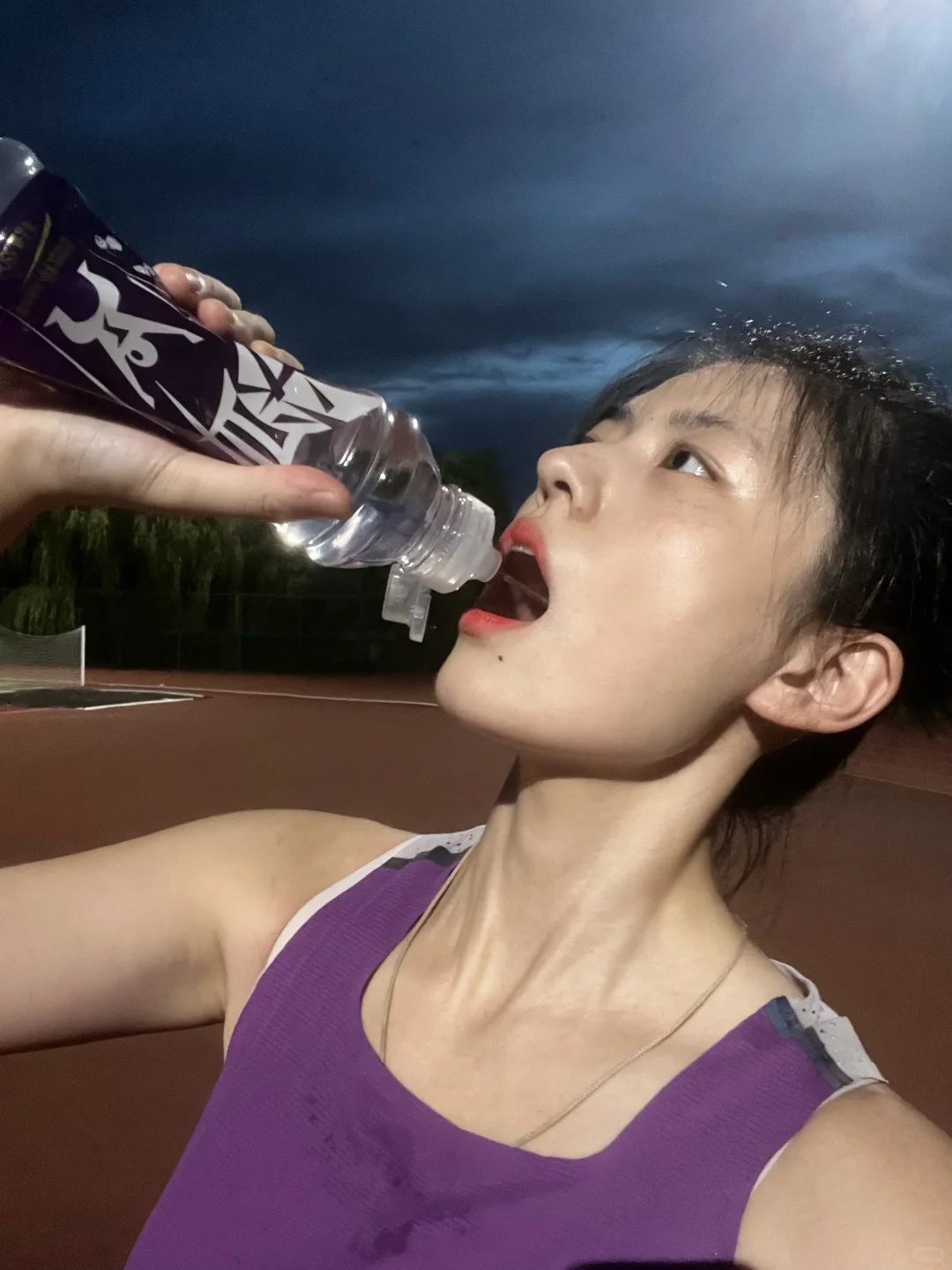 看看我肩膀上的是啥