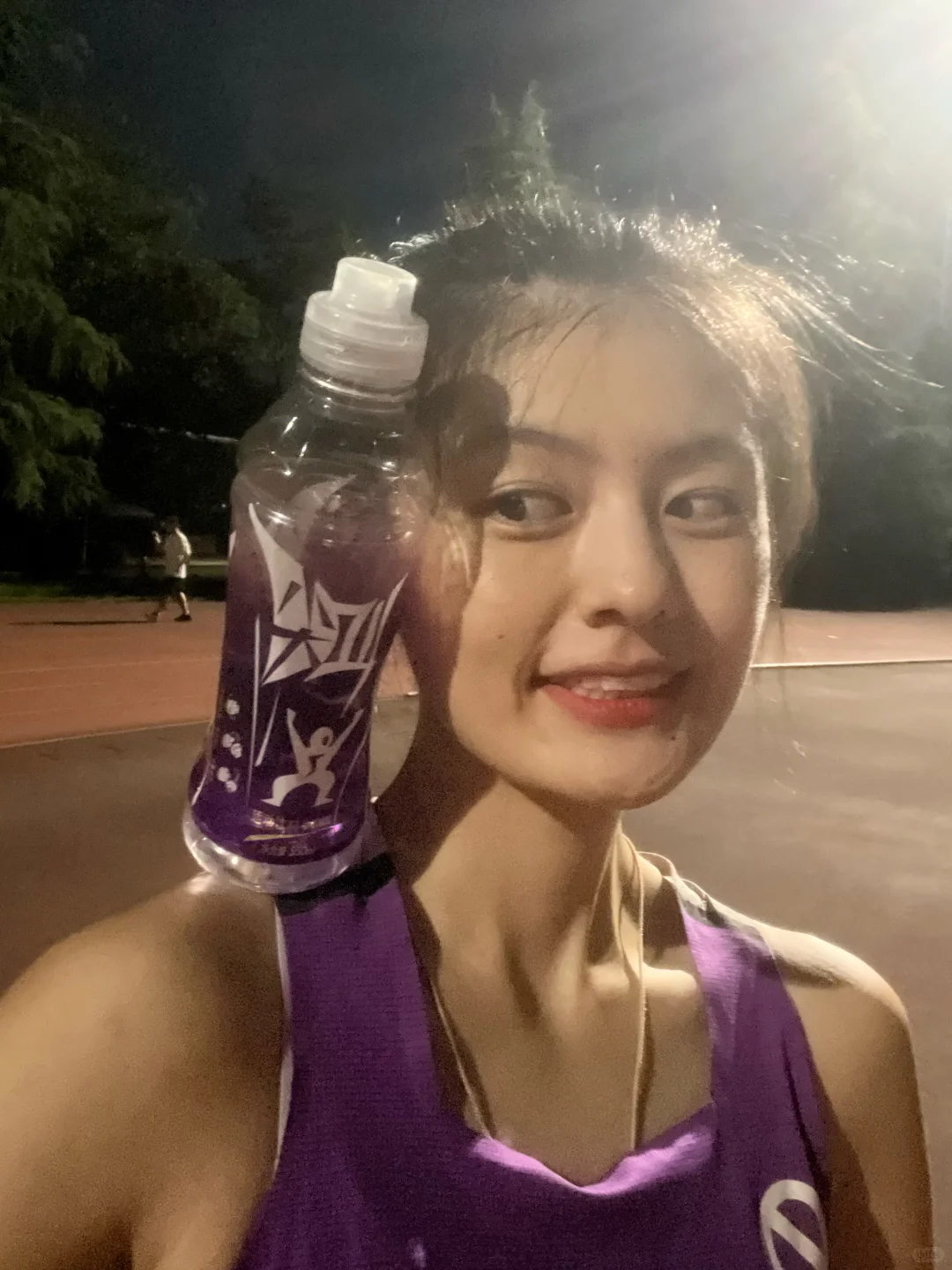 看看我肩膀上的是啥