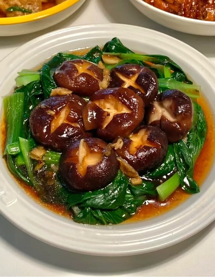 ˙Ⱉ˙ฅ｜晚饭～可乐鸡翅^香菇腊肠炒饭