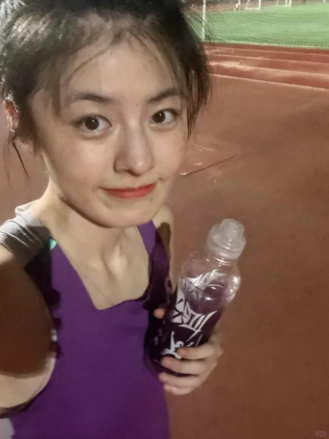 看看我肩膀上的是啥