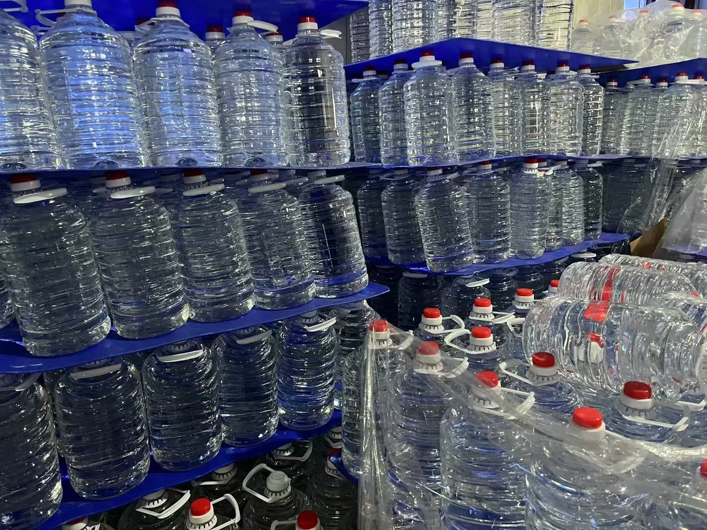 不是品牌喝不起，而是散酒更有性价比