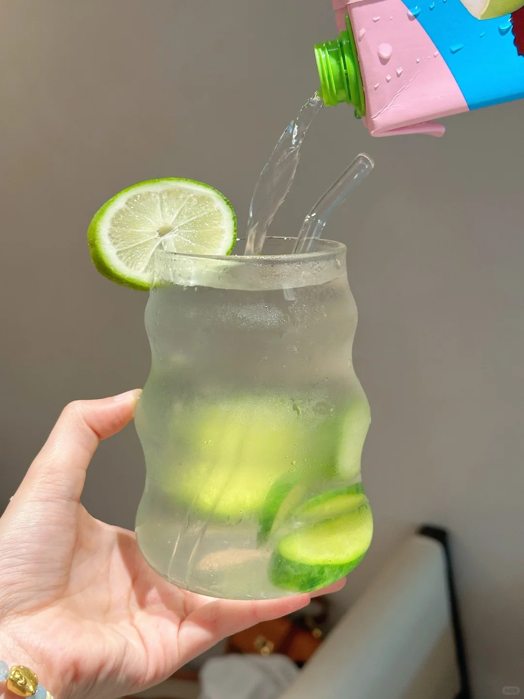 在家也能自制瑞幸同款青瓜椰子水??