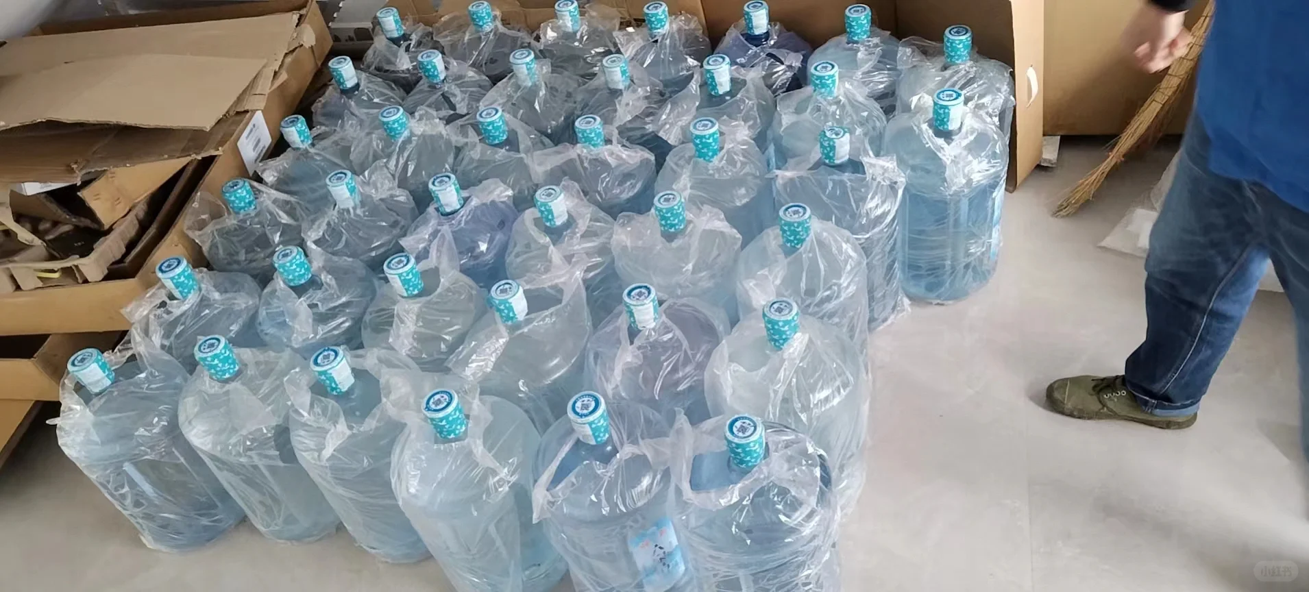 纯净水配送、大桶装水、可开发票、全市配送