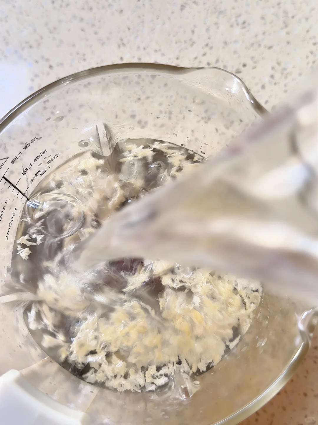 女孩子应该人均一碗，让人白到发光的杏仁露