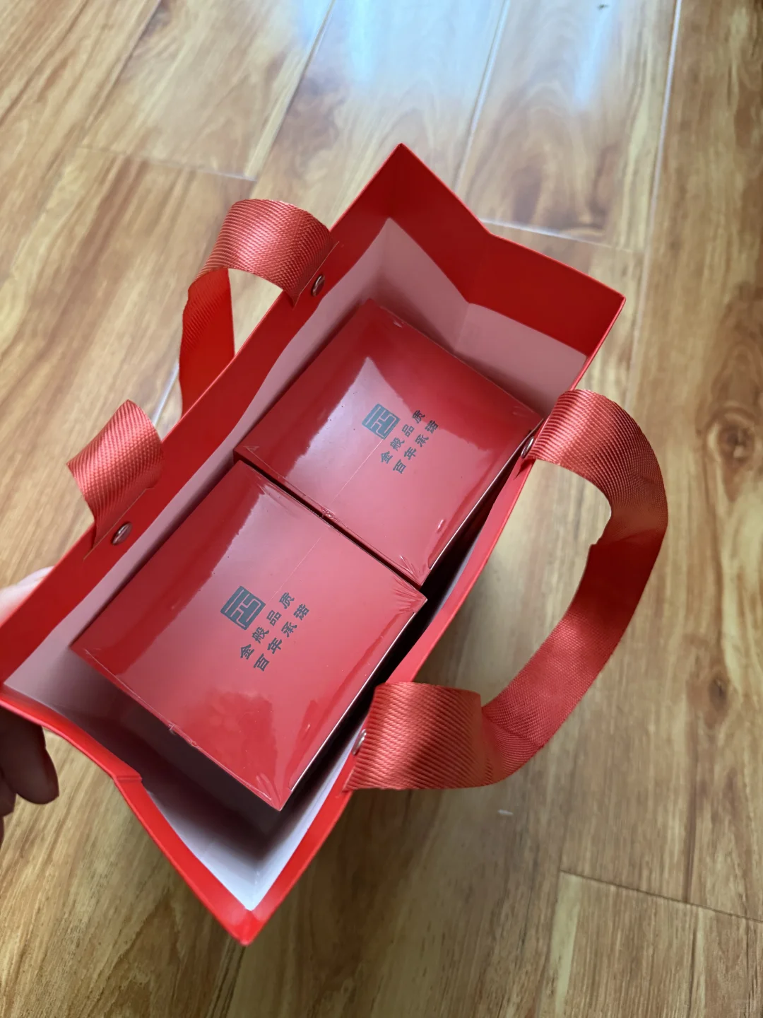 转卖张一元八窨茉莉龙豪小红罐