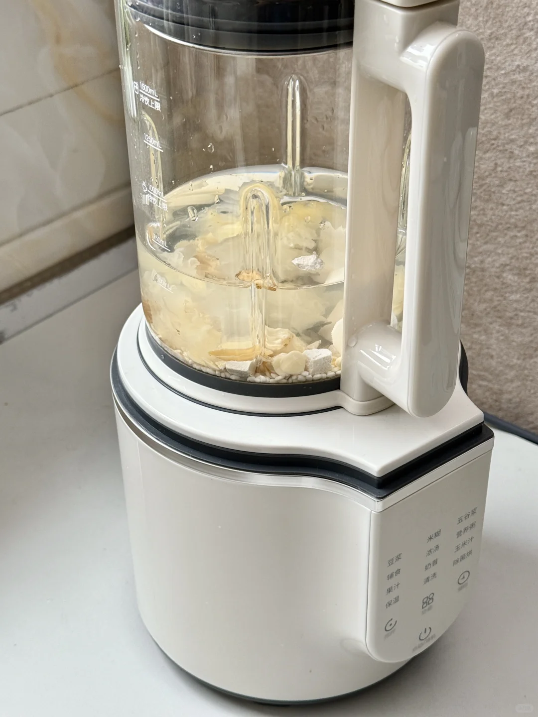 ?养生女孩必备！6款破壁机杏仁饮不重样！