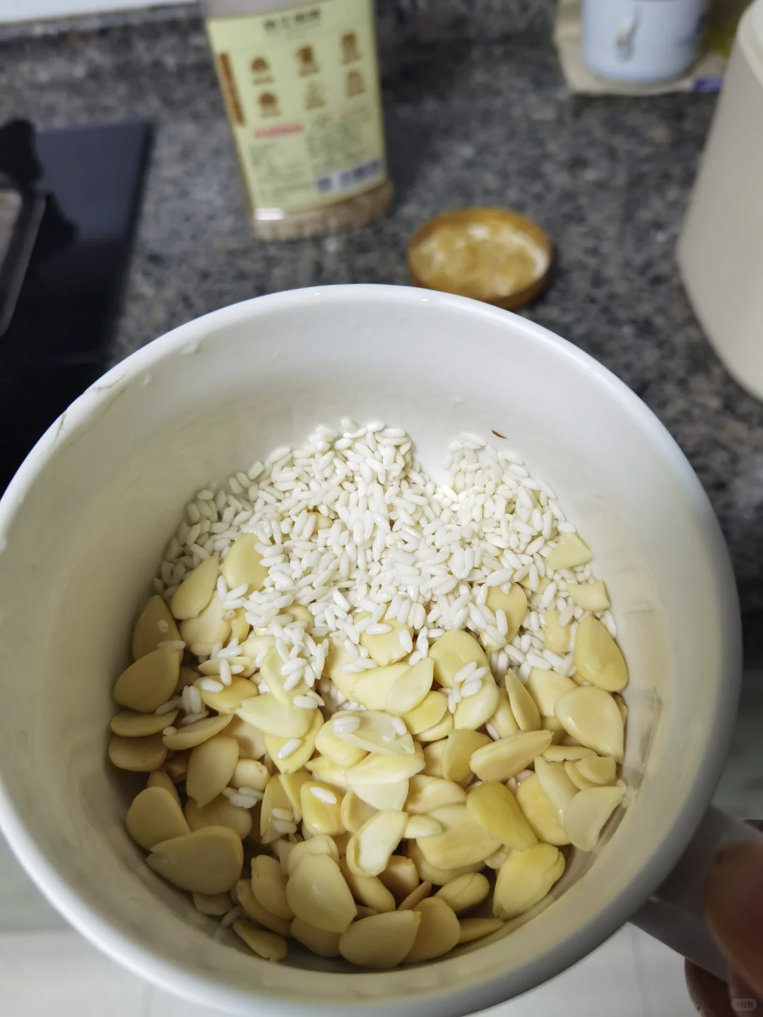 用破壁机完美复刻露露杏仁露