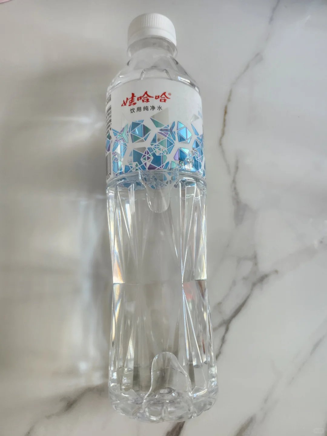 漂亮的娃哈哈饮用纯净水