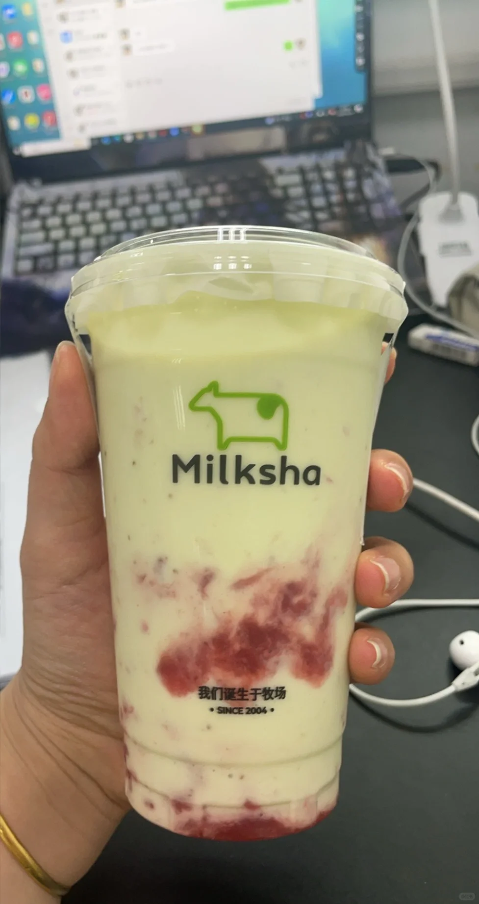 月度奶茶大盘点?看看有没有同款?