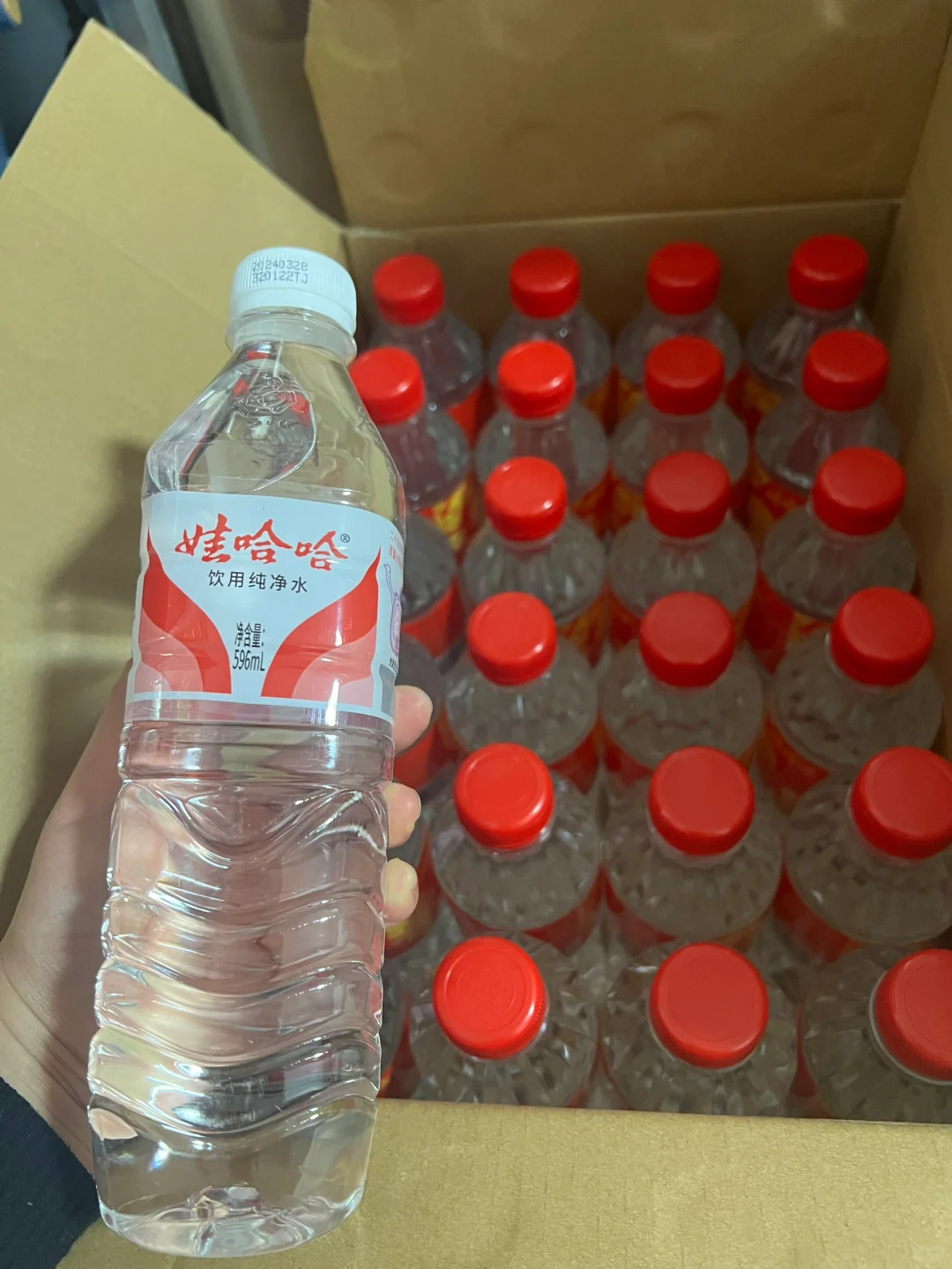 哇哈哈纯净水也在卷