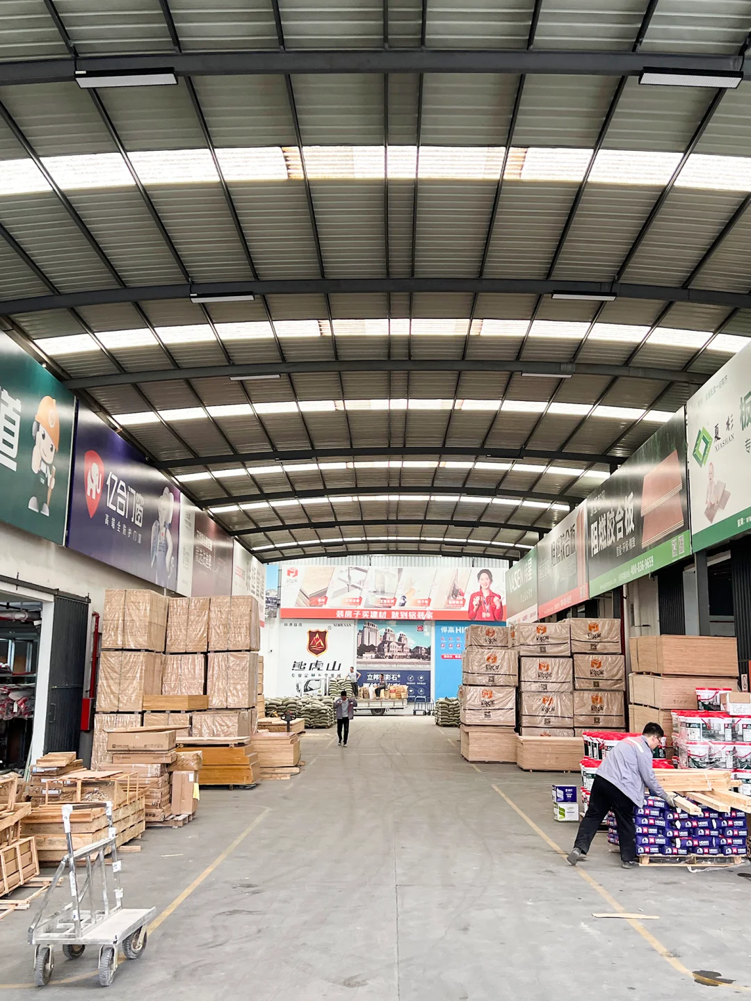 坐标汕头 一个全品类建材供应链的仓库