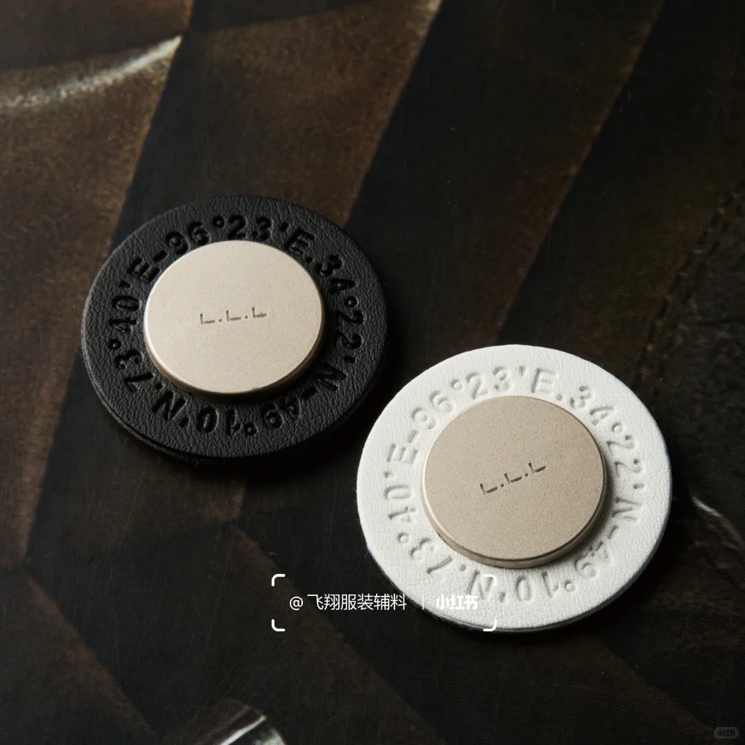 小辅料大文章：五金皮标的特点解构与趋势