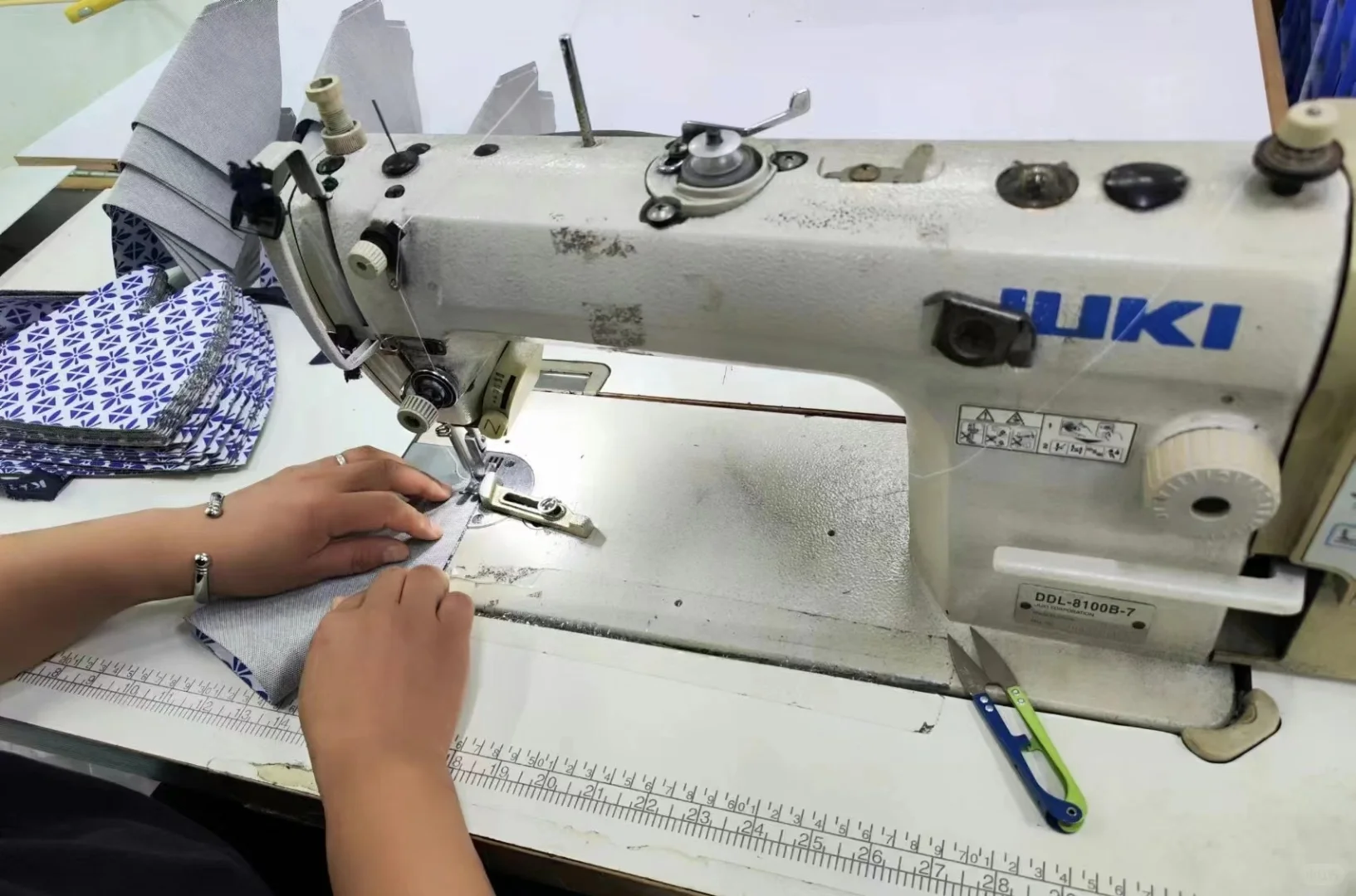 快看，这家帽子工厂竟然是这样的！