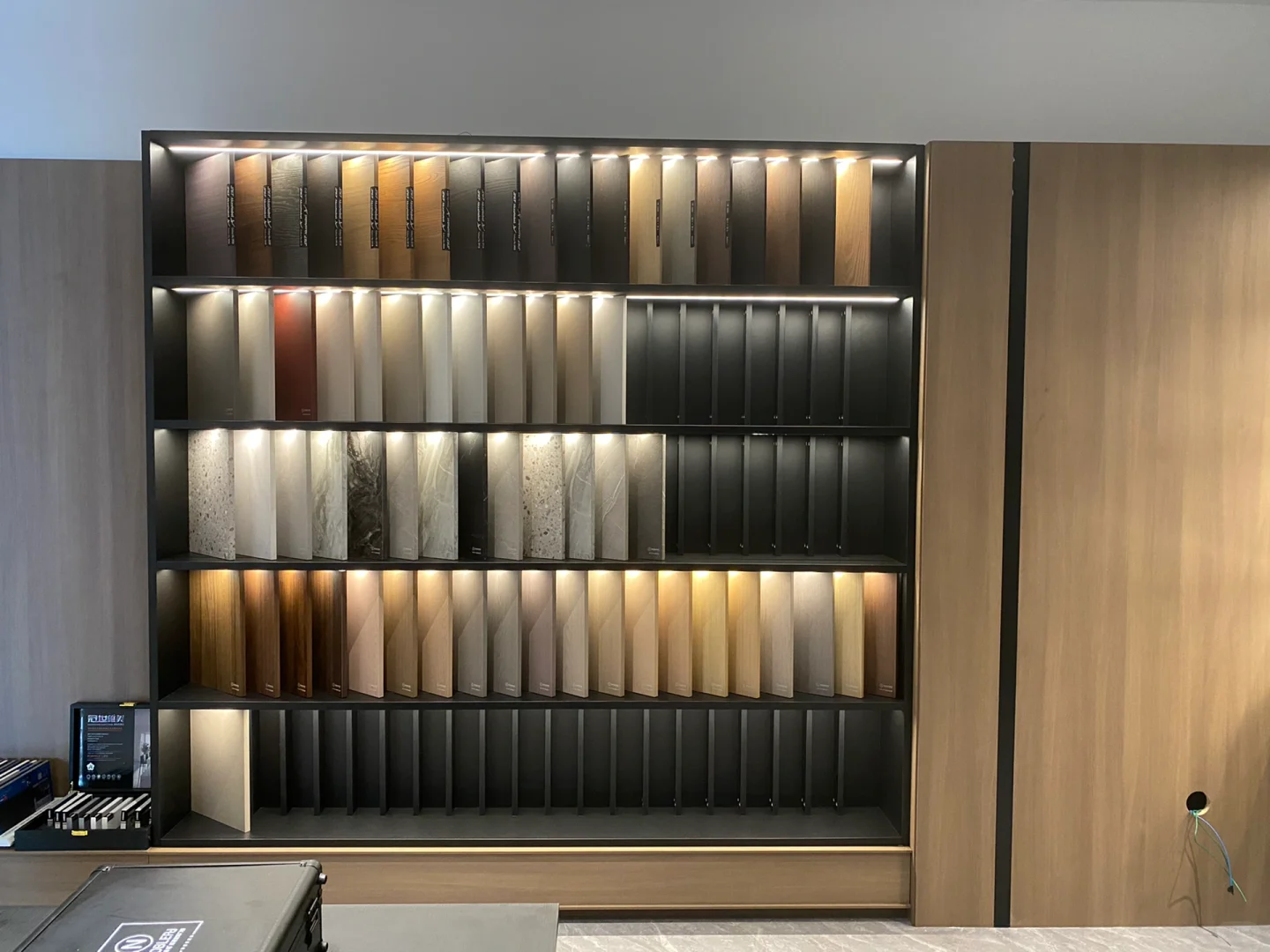 宝藏全屋定制工厂