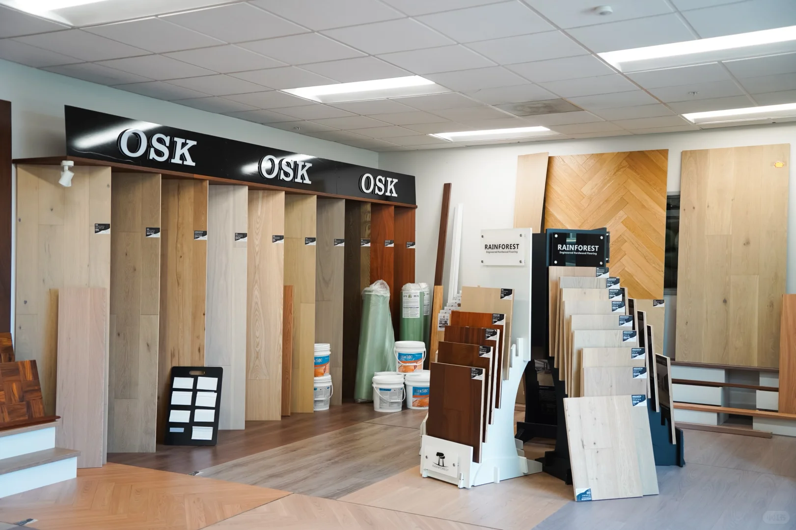 装修公司都来这拿货！洛杉矶本地仓库开放看