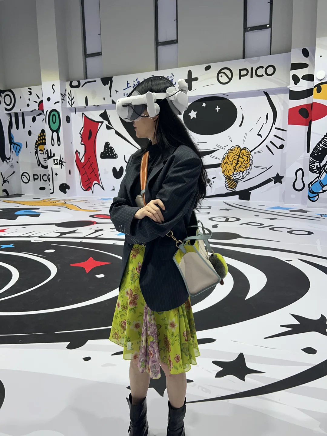 今天在上海电影学院看了三部VR影片