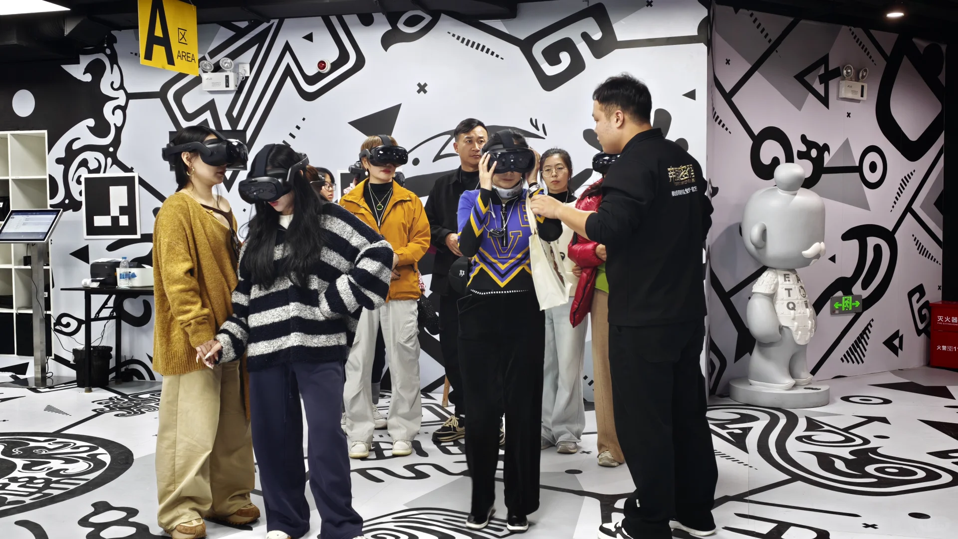 西安又出王炸！《帝国密码》获国家级VR大奖