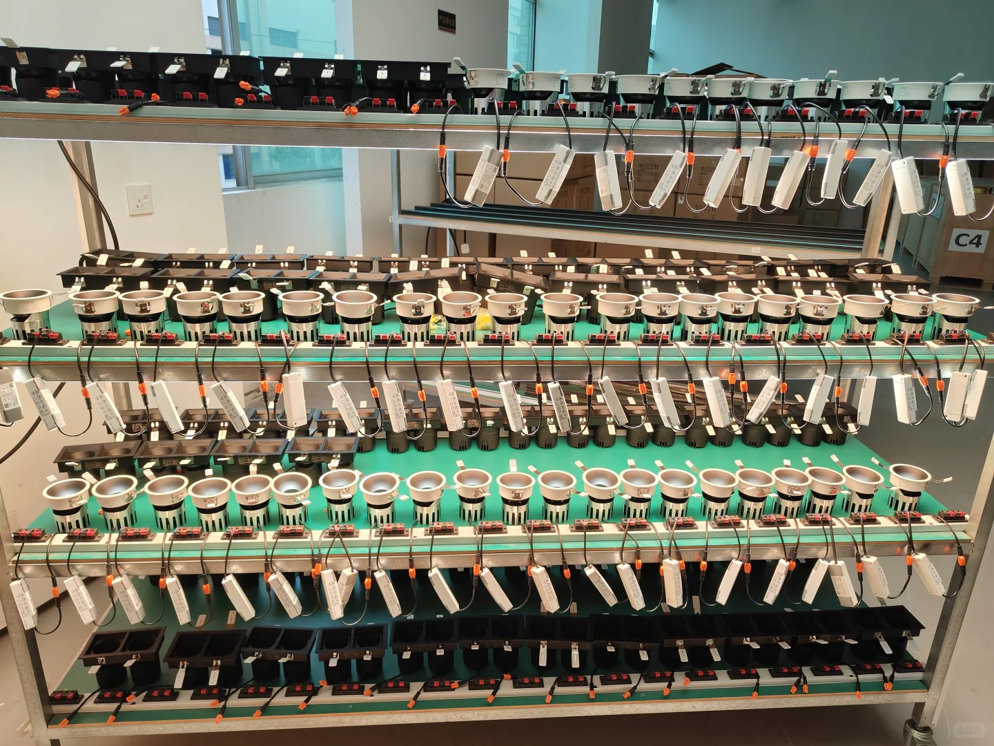 ?揭秘智能照明工厂:未来家居的光之魔法