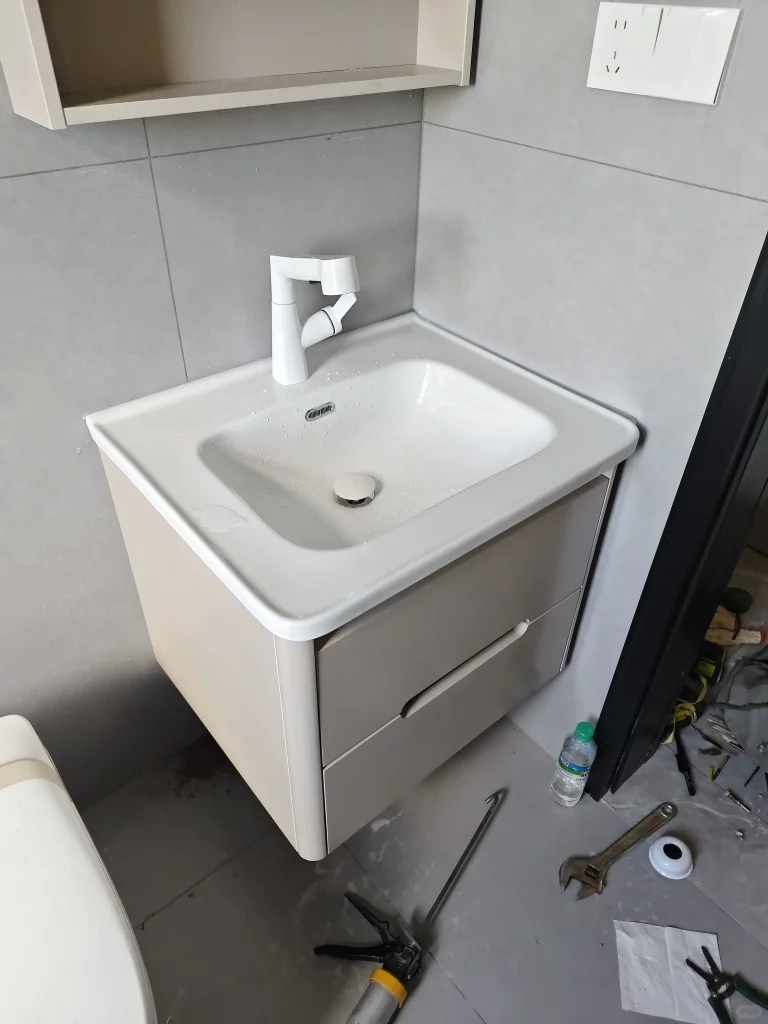 ✨智能浴室柜，省心又省力！