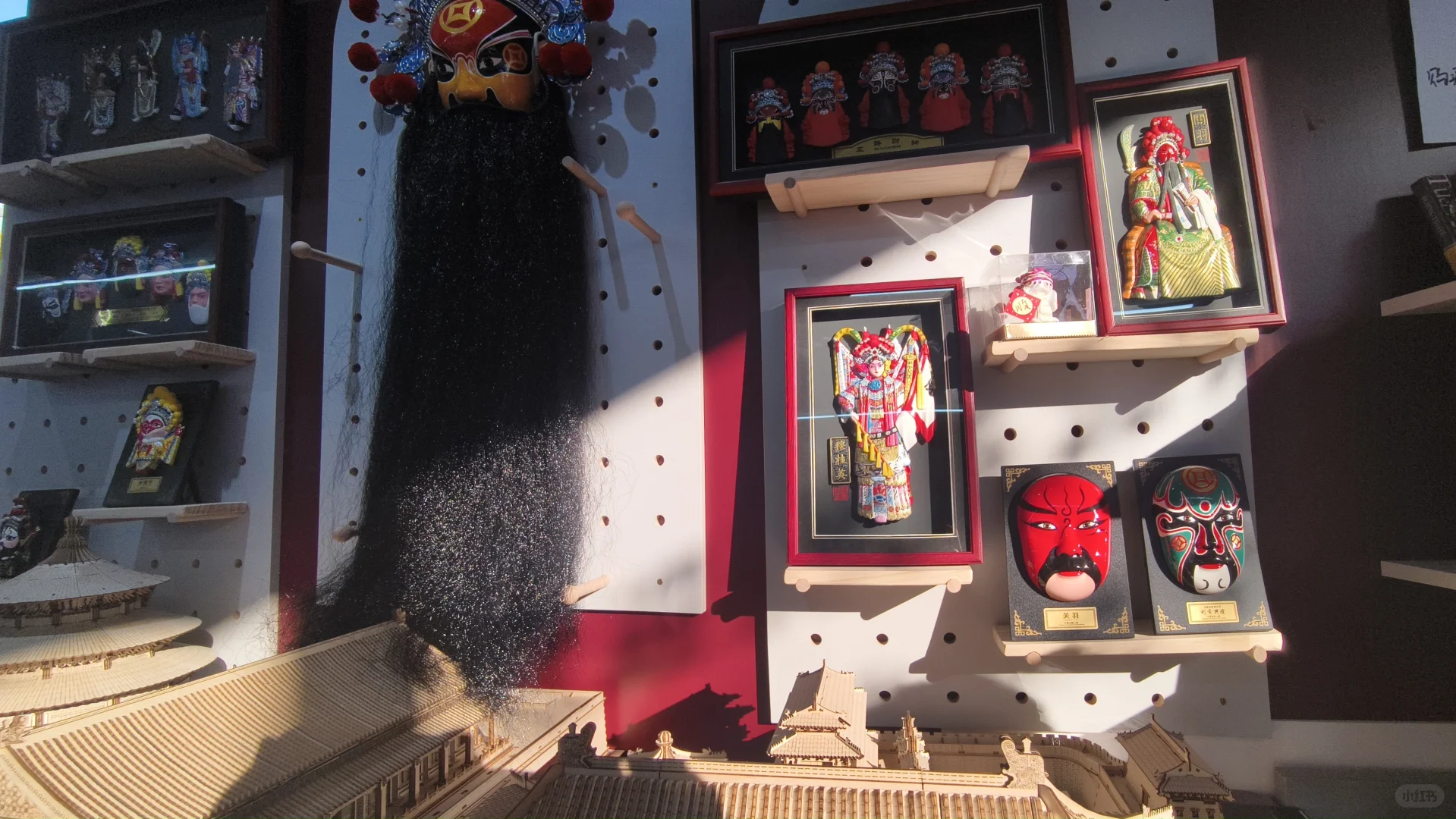 妈呀！这不是中式赛博朋克吗??