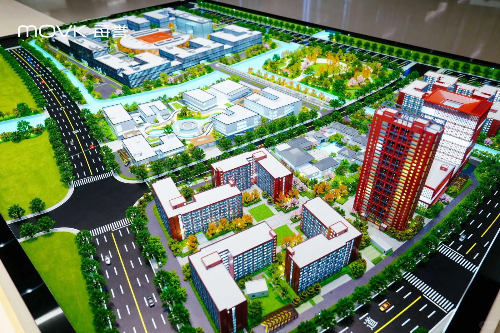 一起走近方太智能厨电未来工厂