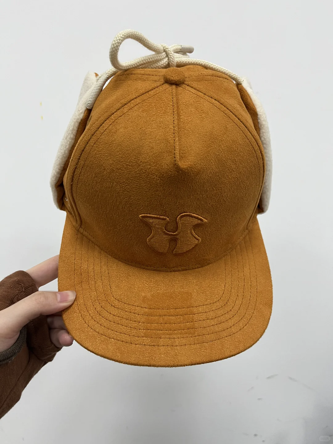 ?‍♀️70后老阿姨退休创业｜开了个帽子厂?