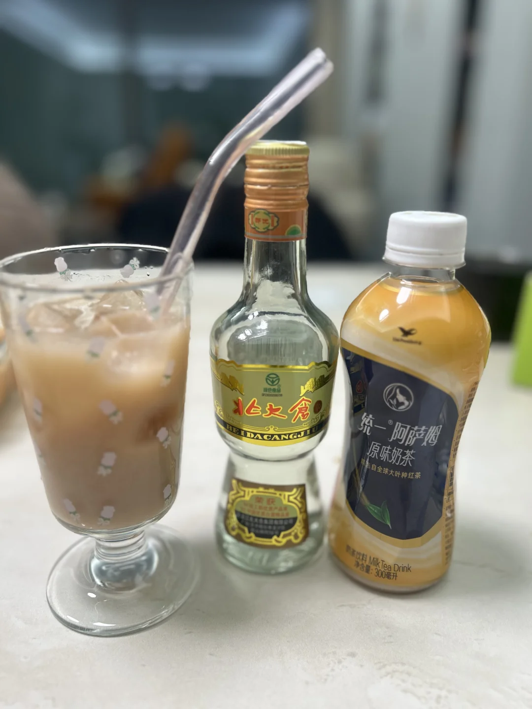 高粱酒配阿萨姆奶茶