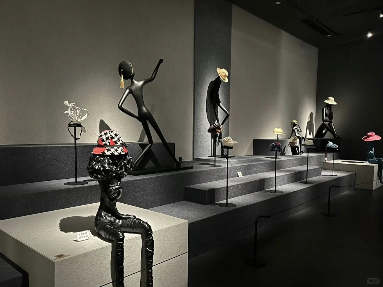 ?带娃闯进“帽子王国”，解锁1000+顶奇趣帽