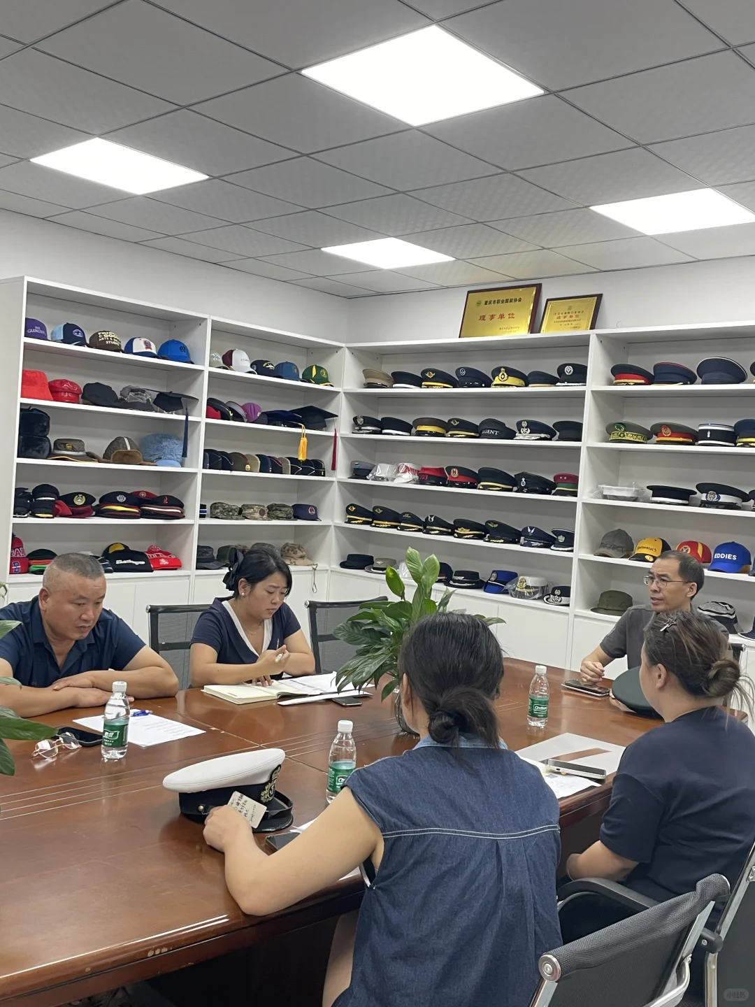 星际帽业：帽子界 “联合国” 全帽款搞定