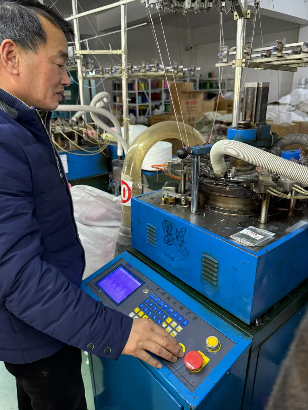 想做原创帽子怎么找工厂？?