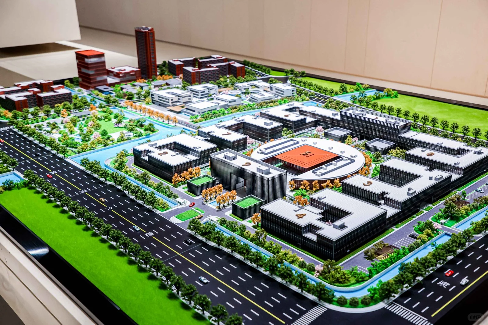 一起走近方太智能厨电未来工厂