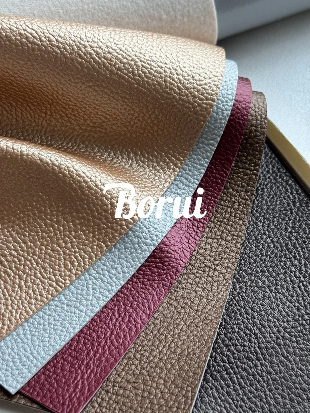 荔枝纹珠光皮革杀疯了!贵气感真的太强了