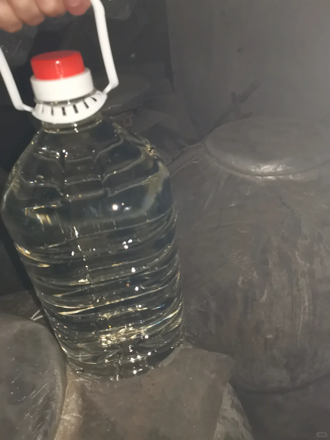 窖藏了六年多的57度粮食酒。