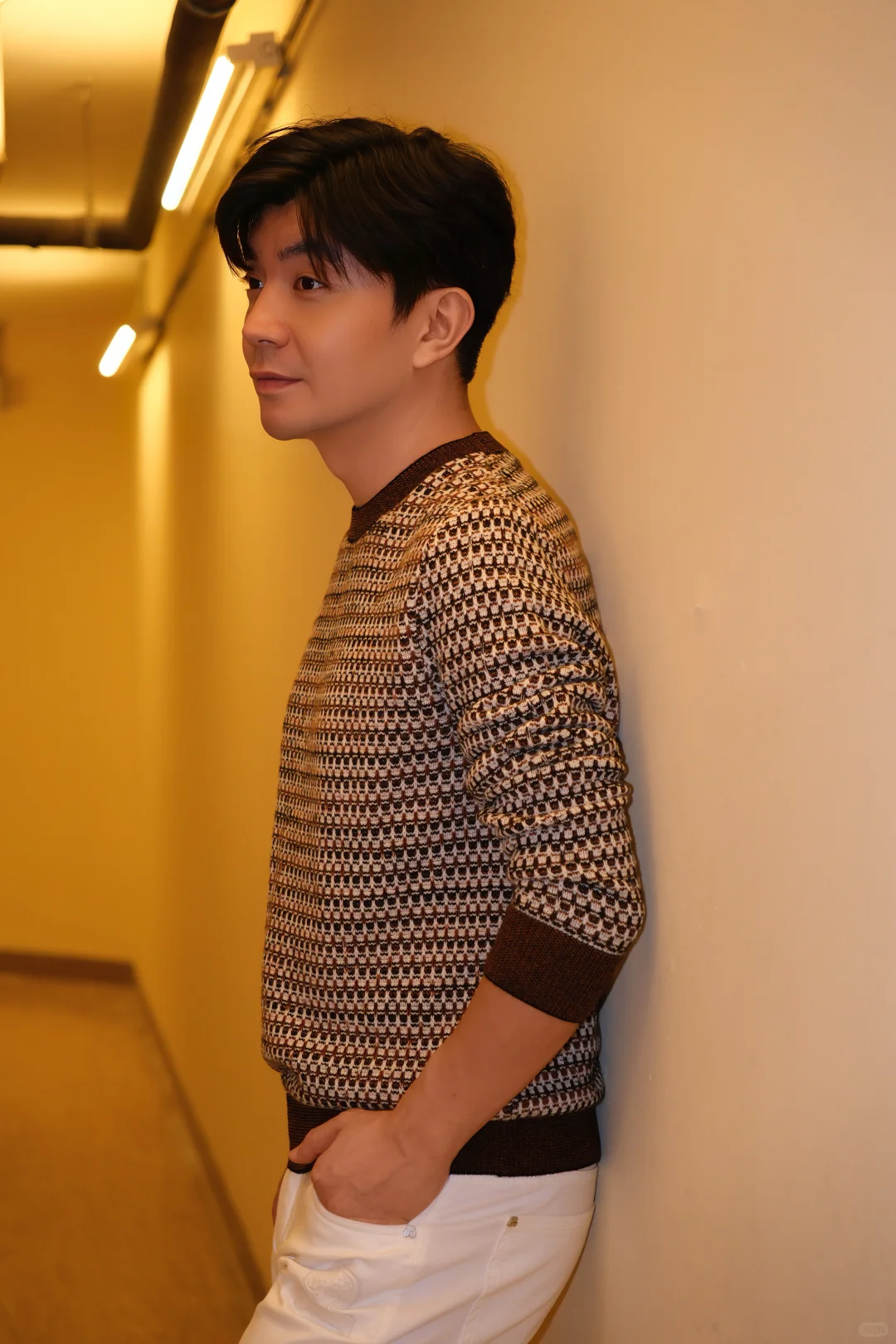 喜欢上他是因为他今天的穿搭