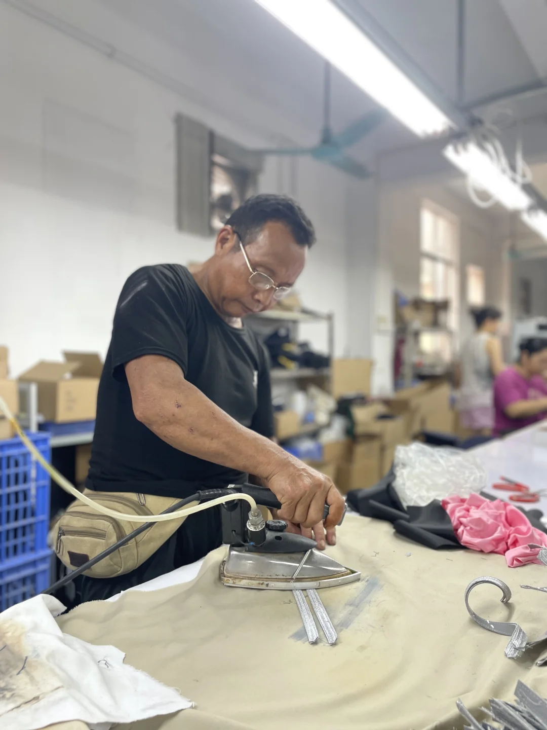 星际帽业：帽子界 “联合国” 全帽款搞定