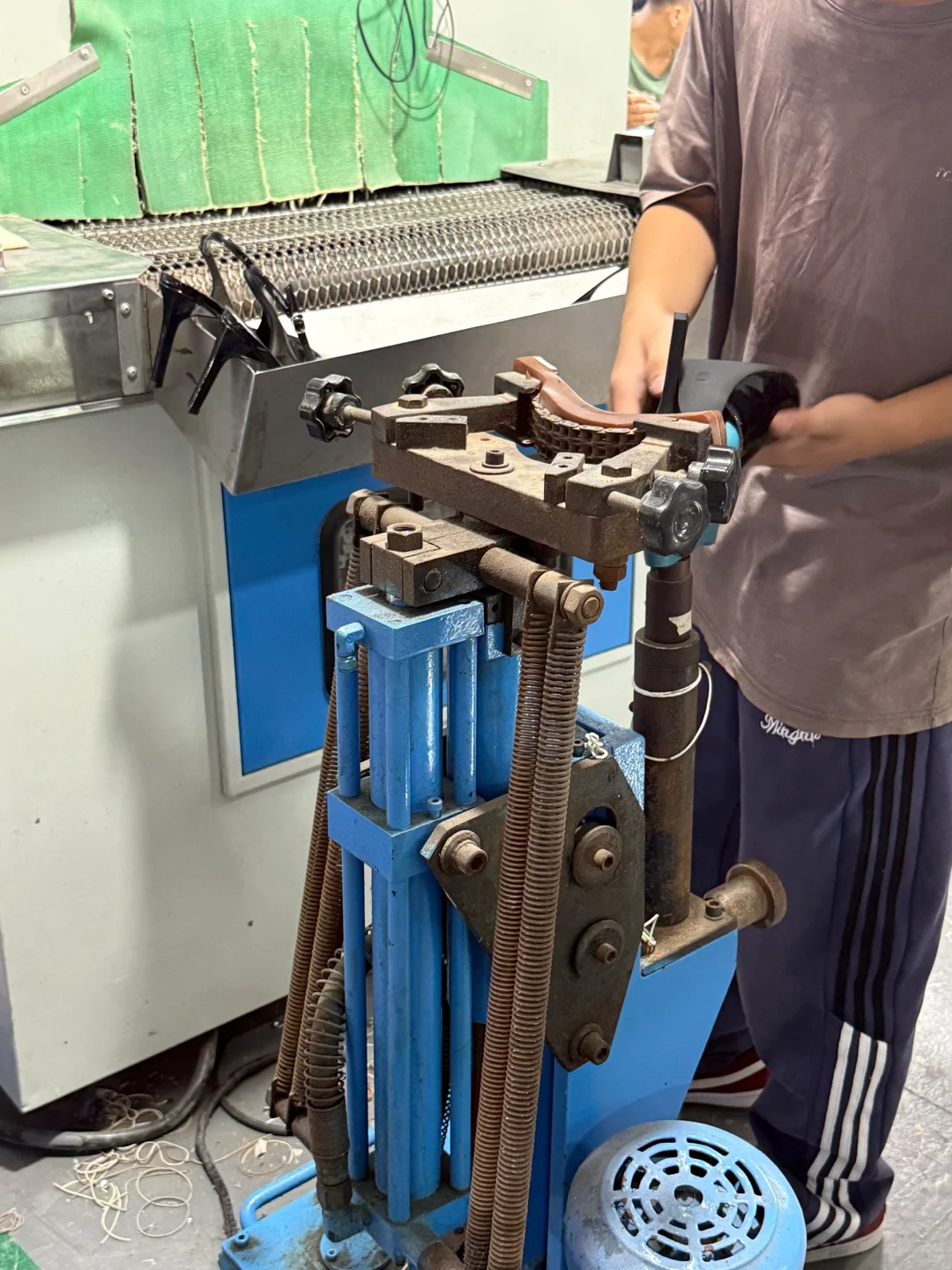 恭喜你找到一家高跟鞋供应链源头工厂了