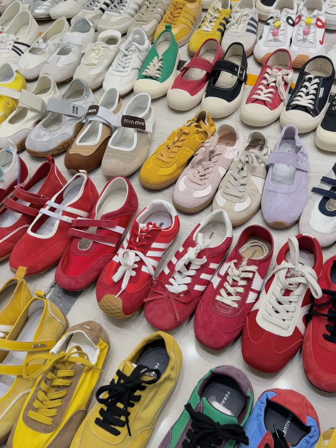 今年夏天超爱的鞋子?！?