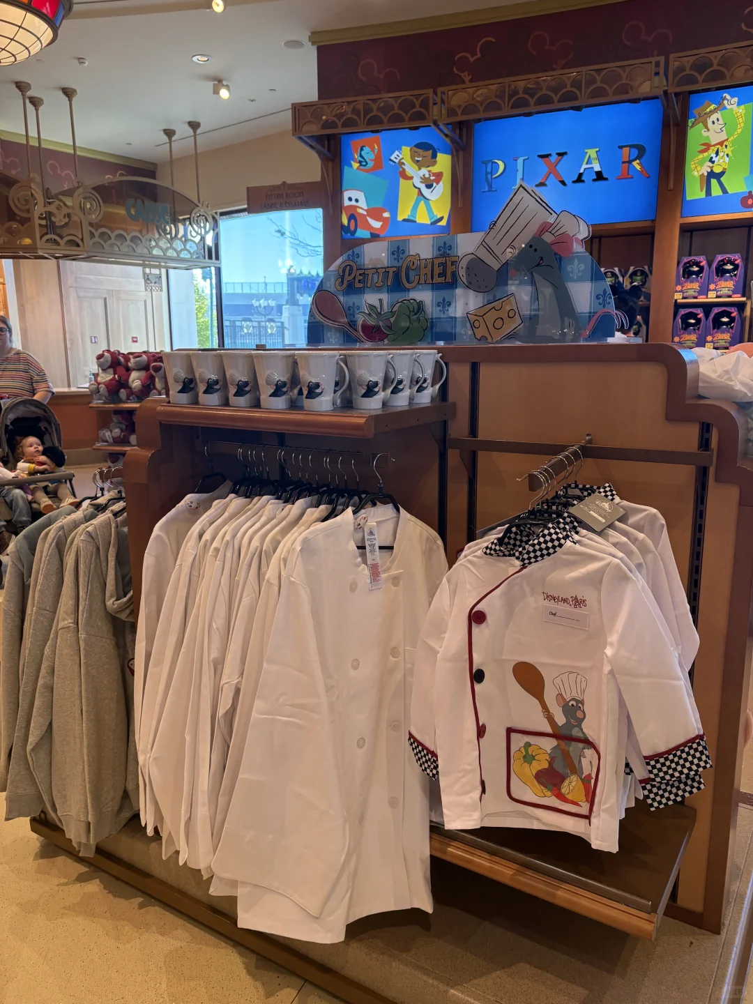 是谁在巴黎迪士尼买到了料理鼠王全家桶✌?