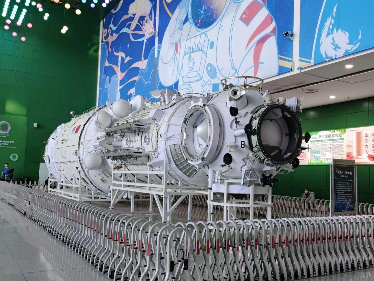 高仿真太空科技，助力展馆客流翻倍！